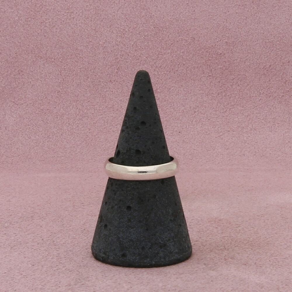 sterling silver 3mm smooth band ring size 6.5